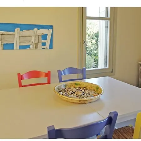 Sunny Guesthouses Apartment *