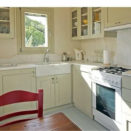Sunny Guesthouses Apartment *